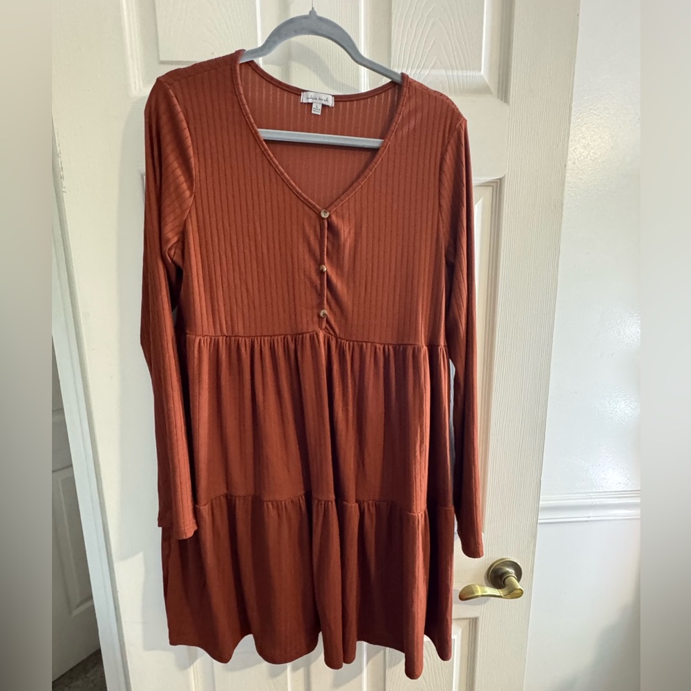 Women’s White Birch dress, size large. Brown